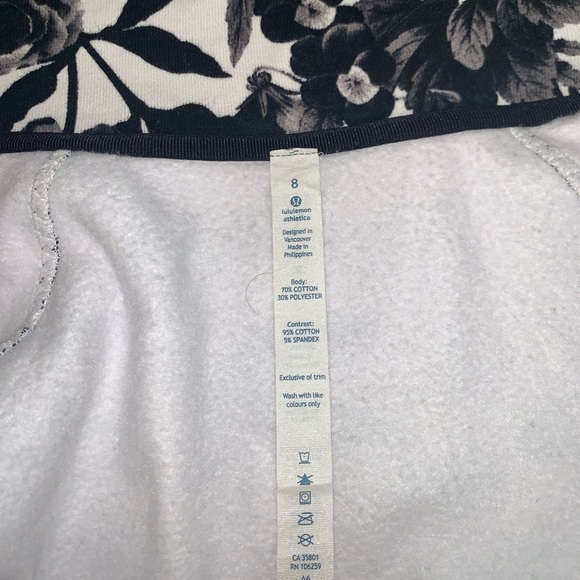 Lulu lemon Zip Up Jacket - Picture 6 of 6